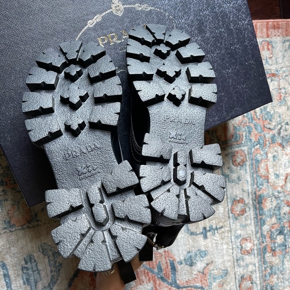 NEVER WORN Prada monolith leather boots! - Picture 4 of 9